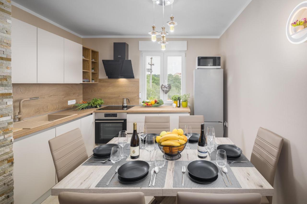 Rossini Superior Apartment โปเรช ภายนอก รูปภาพ