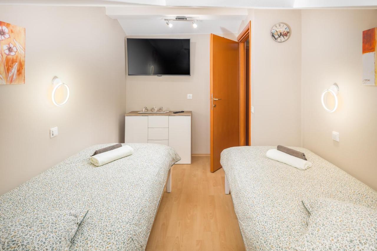 Rossini Superior Apartment โปเรช ภายนอก รูปภาพ